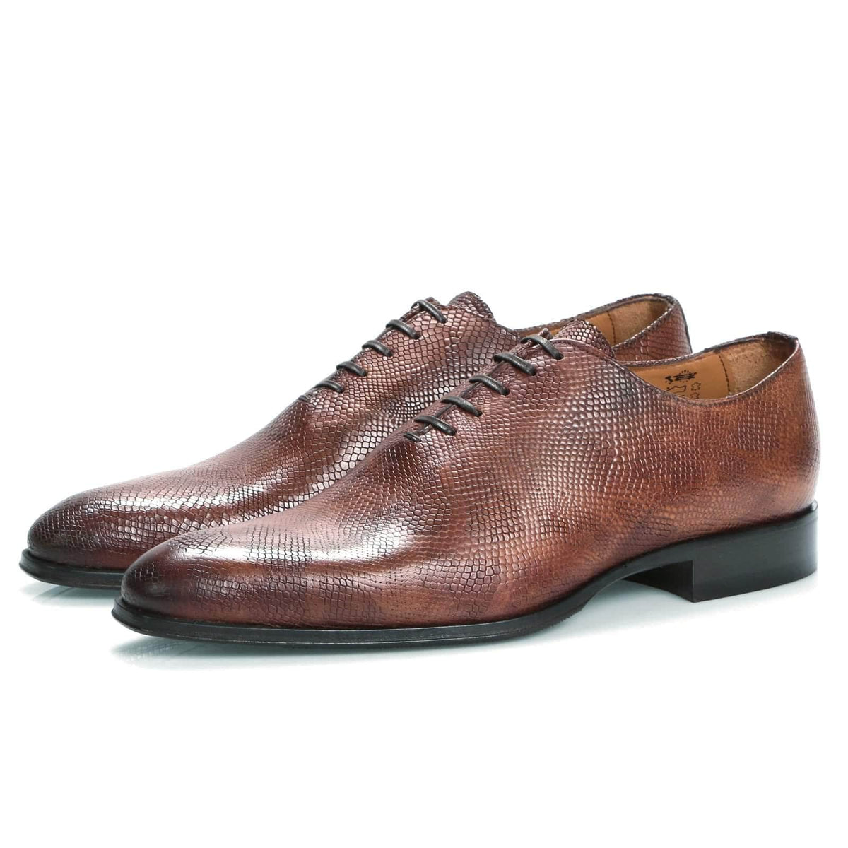Whole Cut Oxford Shoe in Crocodile leather