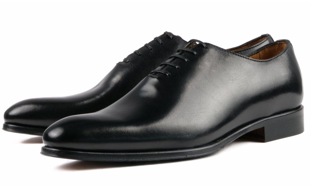 Wholecut Oxford Black | Thomas Bird | tblon.com Wholecut Oxford Black | Thomas Bird | tblon.com