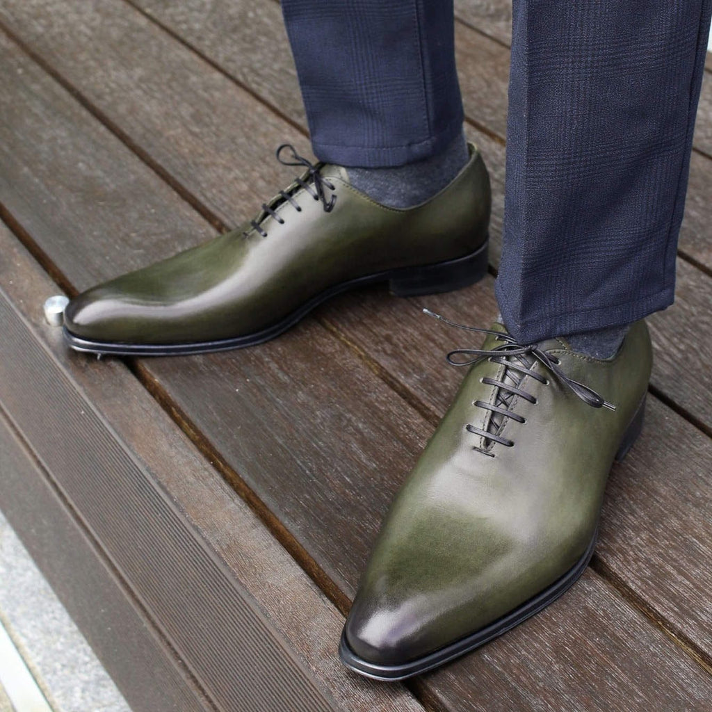 Wholecut Oxford Olive Green | Thomas Bird | tblon.com Wholecut Oxford Olive Green | Thomas Bird | tblon.com